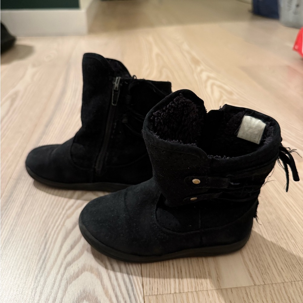 Kids Black Winter Boots (8T)